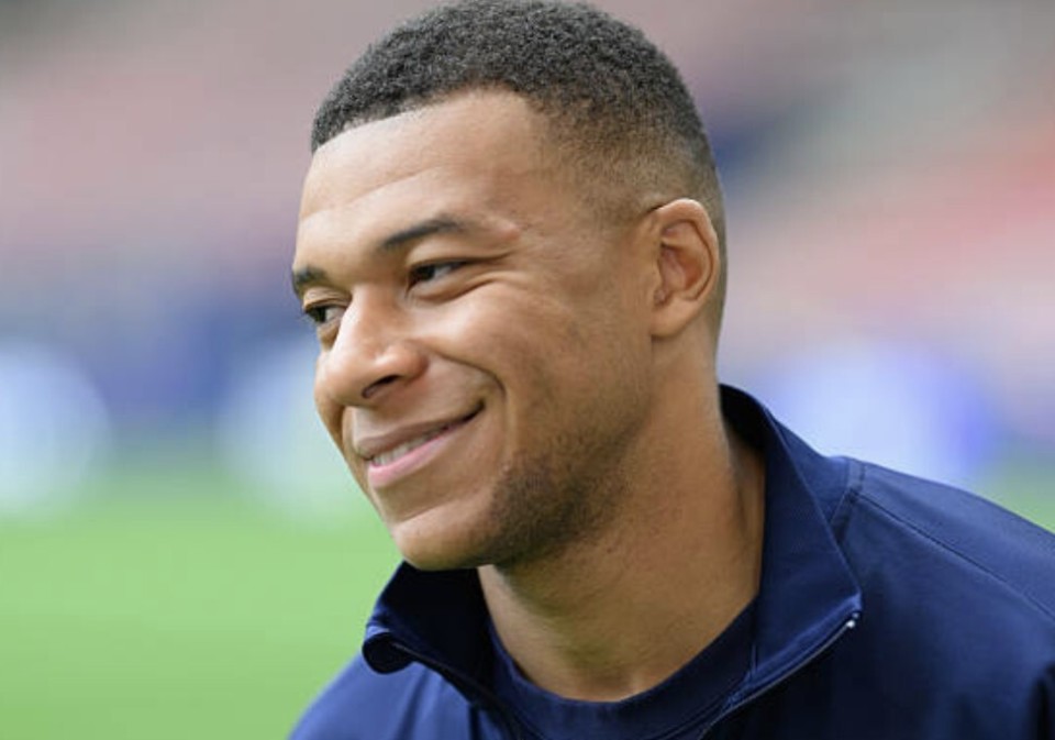 姆巴佩主帅豪言：今晚必须击败格列兹曼，否则辞职！的简单介绍